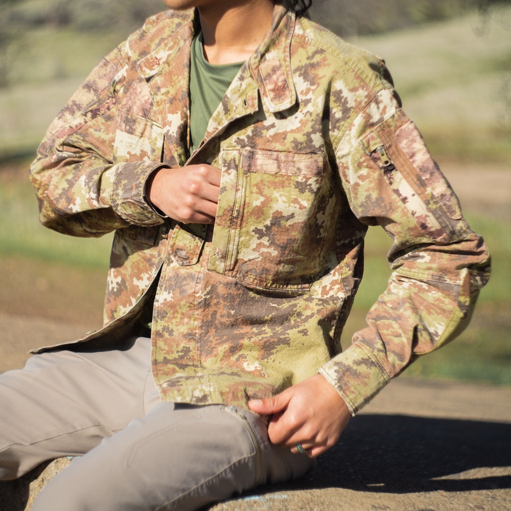 8007_Italian_Vegetato_ACU_Shirt_|_Issued_image5