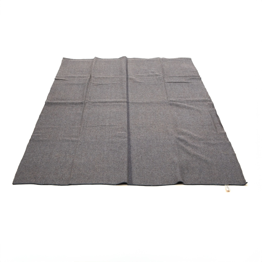 66105_Canadian_Wool_Blanket_|_87"_x_62"_image2