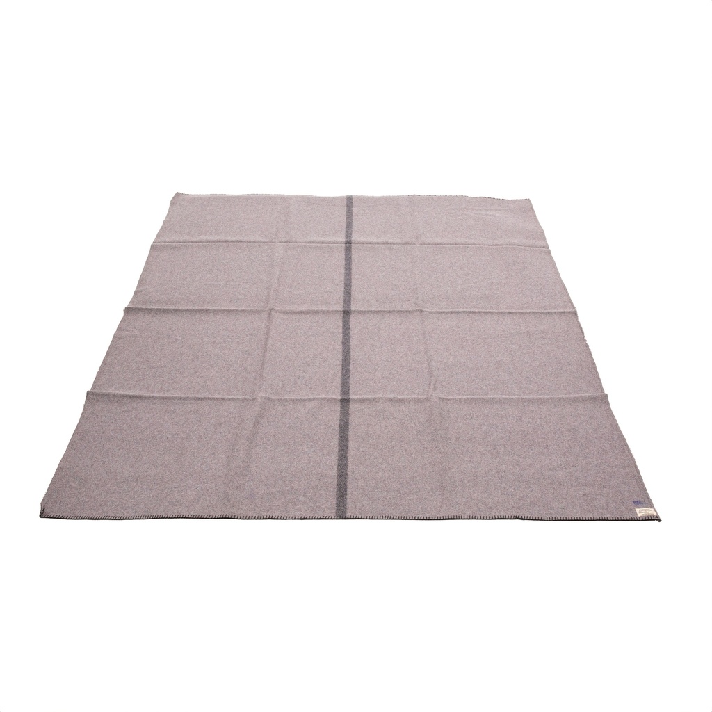 66104_Canadian_Wool_Blanket_|_84.5"_x_61"_image2