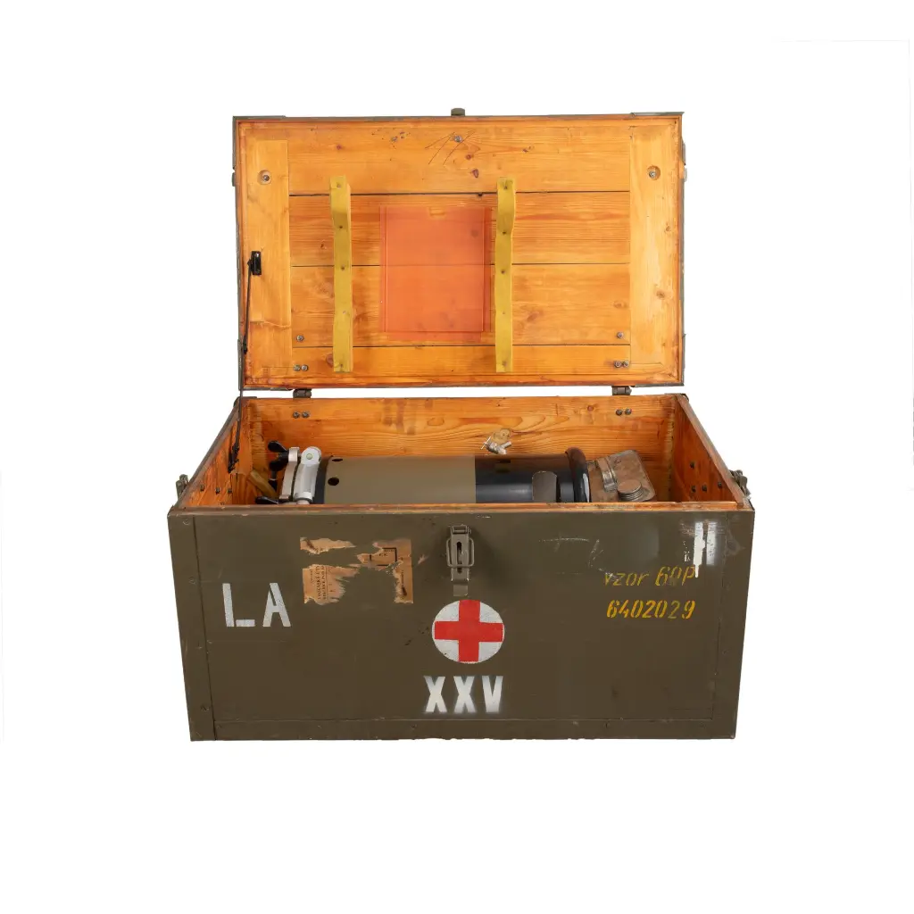 57913-Autoclave-Czech-in-Wooden-Box-open.webp