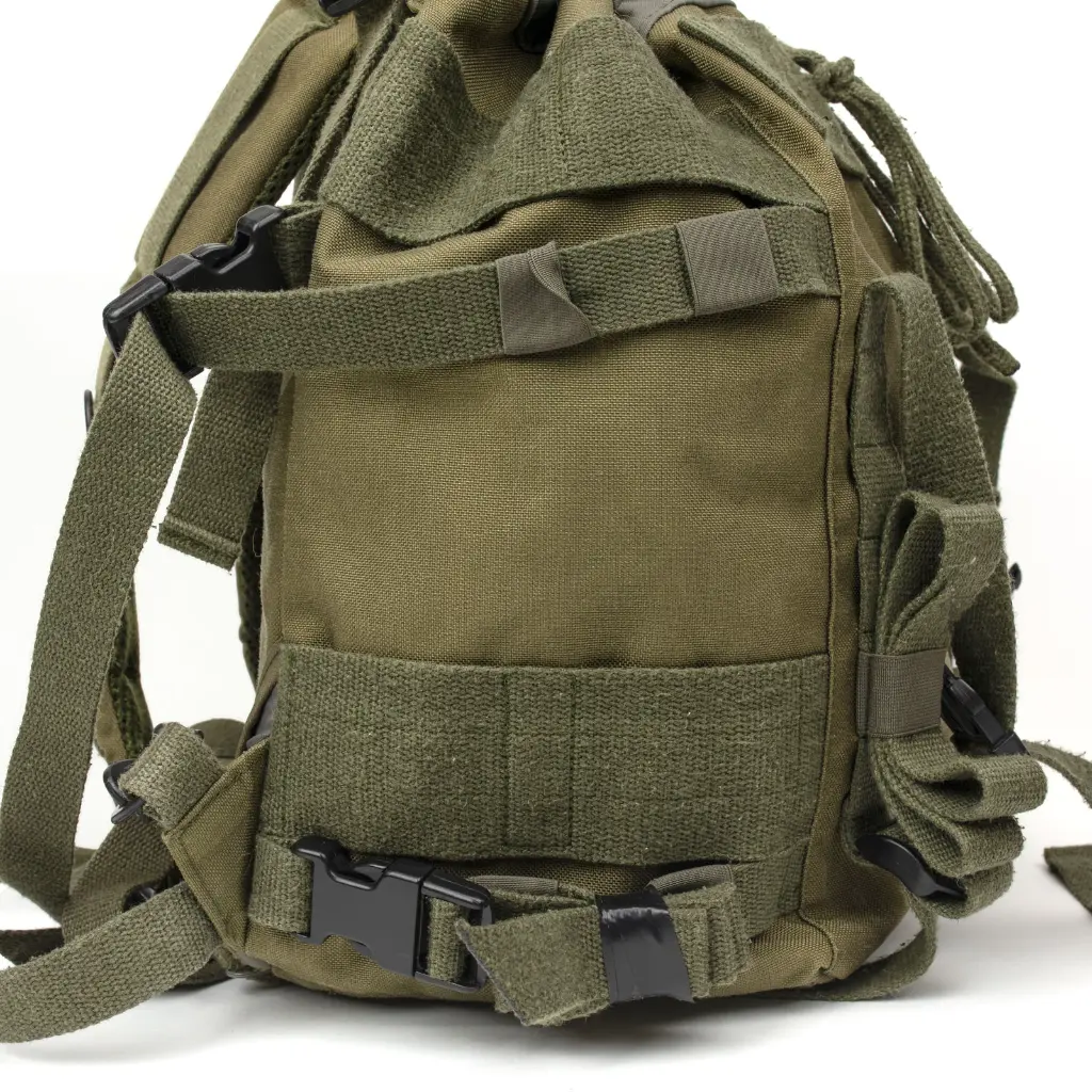 4521-Austrian Day Pack (missing top, maybe missing 1 clip)_03.webp
