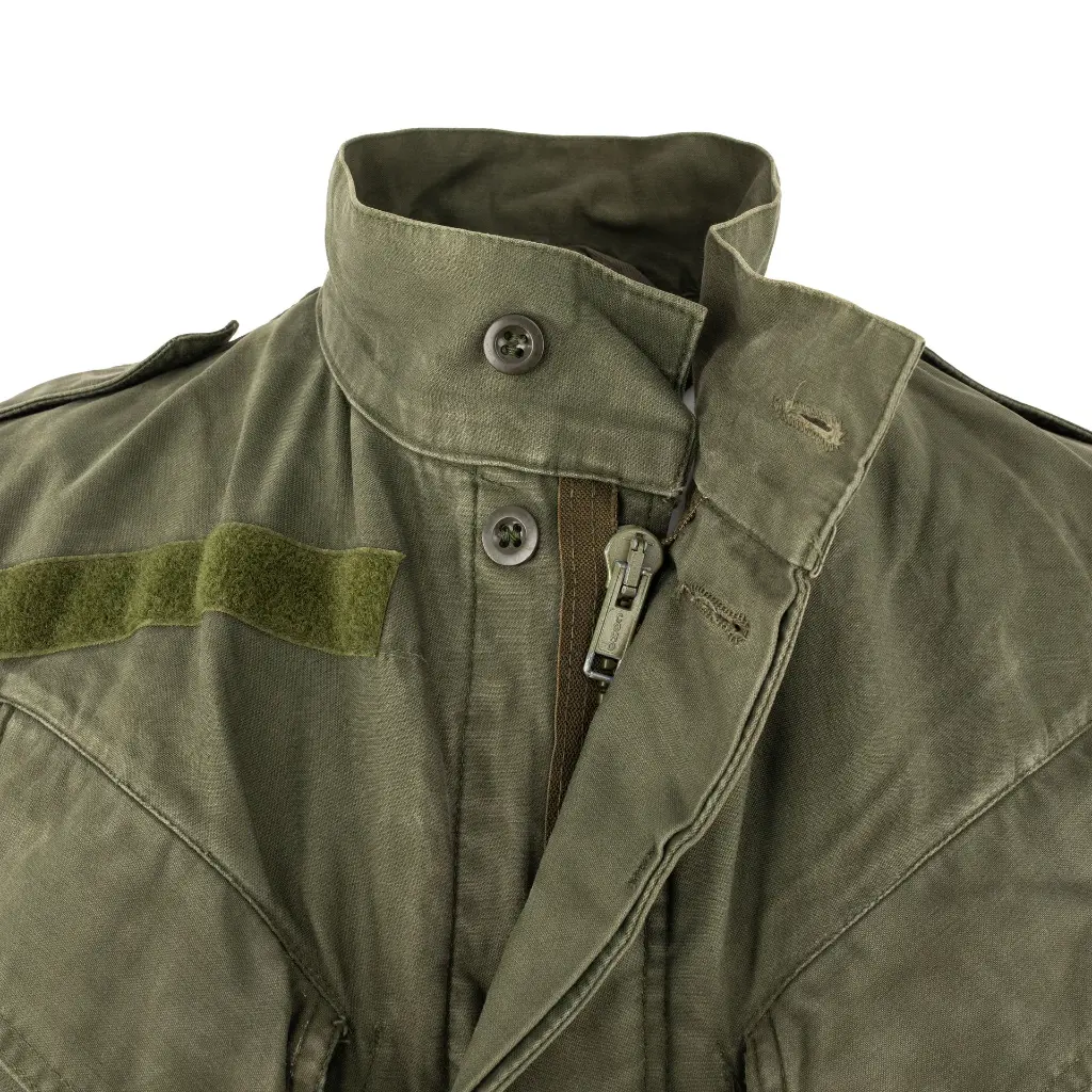 65302 Zipper Detail.webp