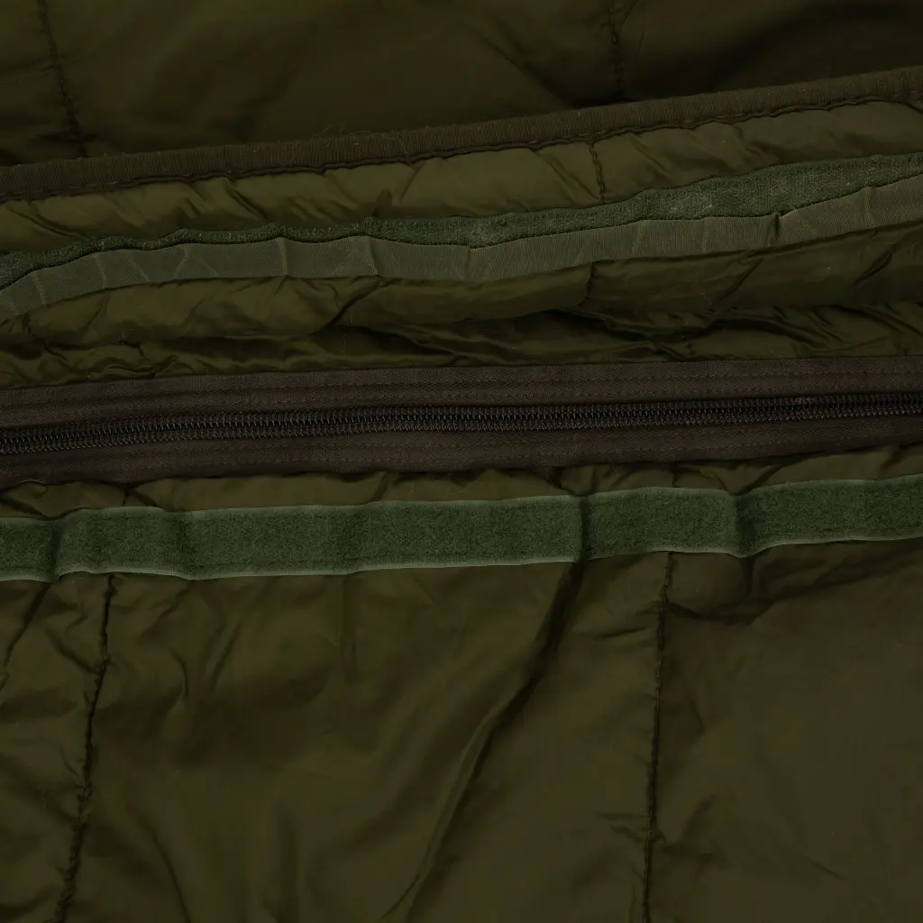 48823-British-OD-Artic-Sleeping-Bag-5.webp