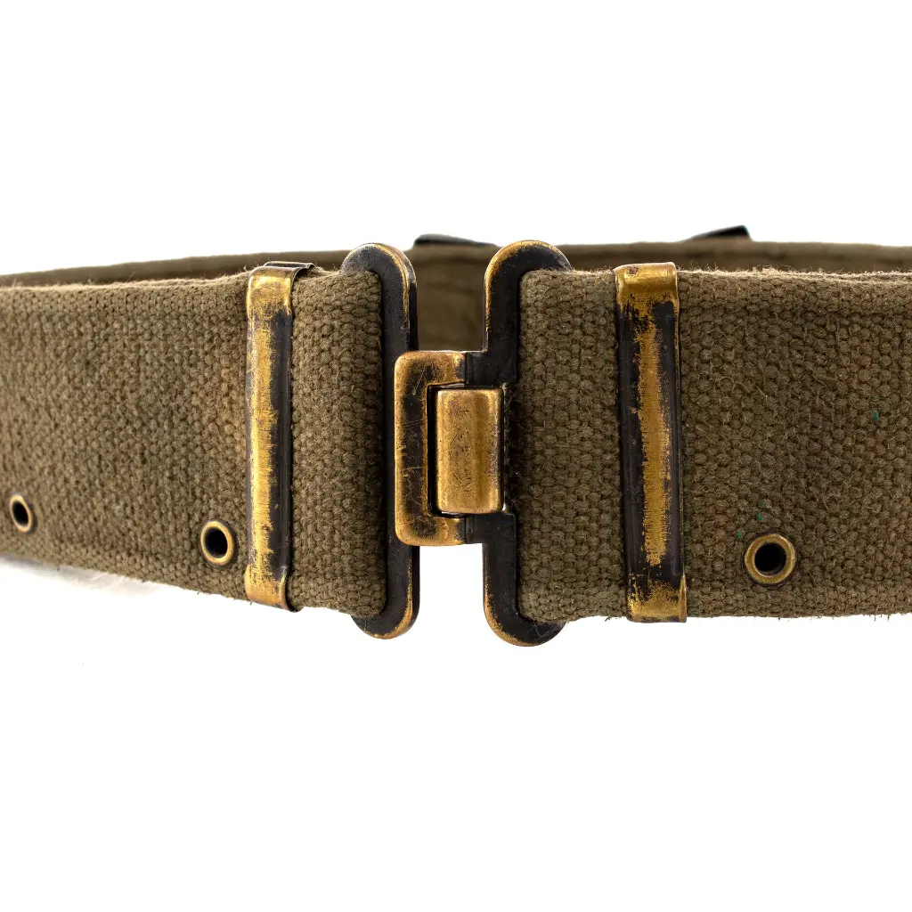 63648 Buckle Detail.webp