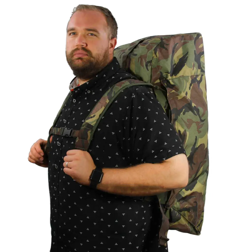 Dutch Woodland Duffle Bag _ Backpack_04.webp
