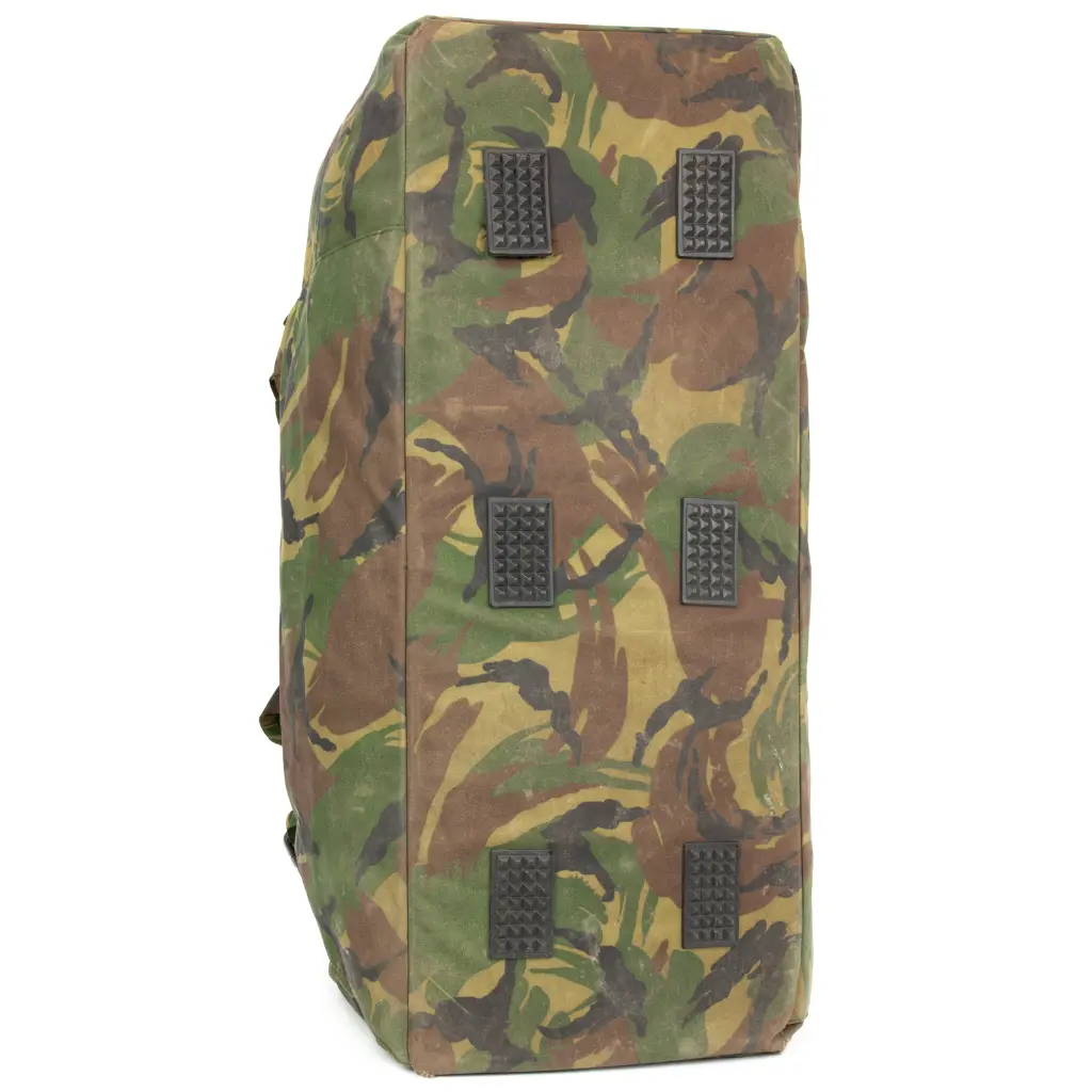 Dutch Woodland Duffle Bag _ Backpack_03.webp