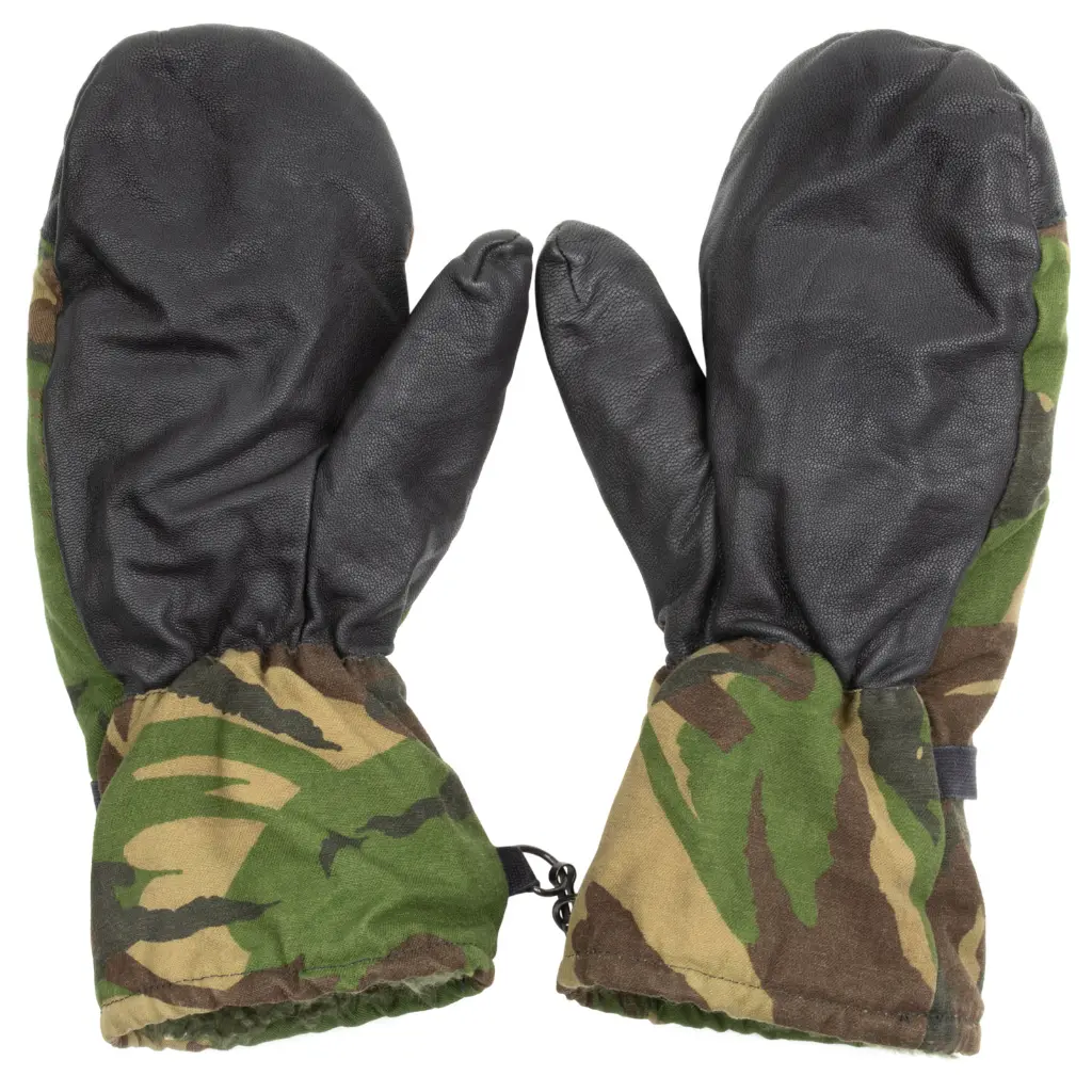 Dutch Woodland Mittens_02.webp