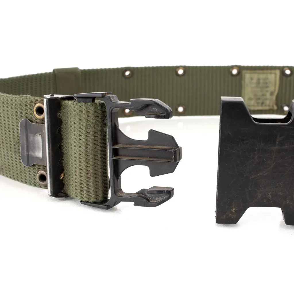 636117 Buckle Detail.webp