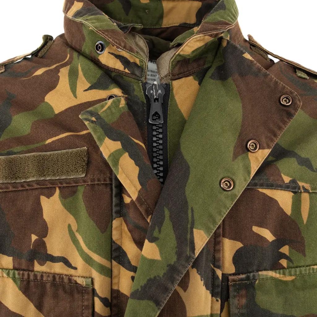 56854 Zipper Detail.webp