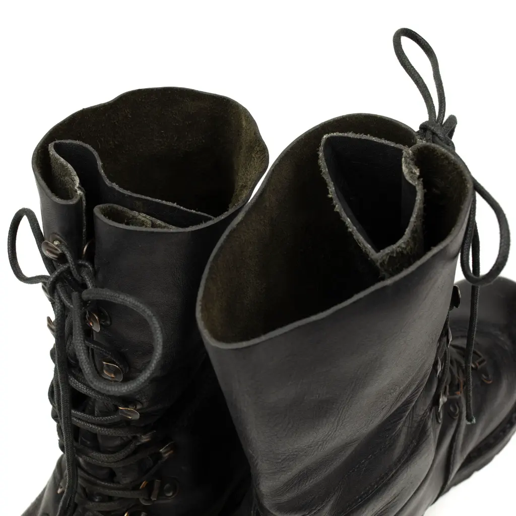Austrian Army Mountain Boots_03.webp