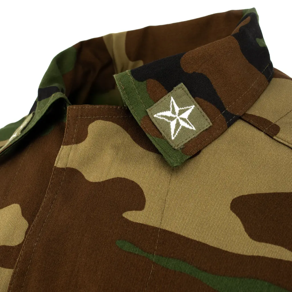 61615 Neck Detail.webp