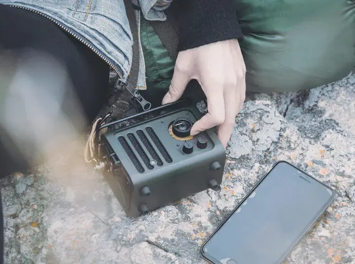 91112 Muzen Wild Jeep Portable FM Radio Bluetooth Speaker 7.webp