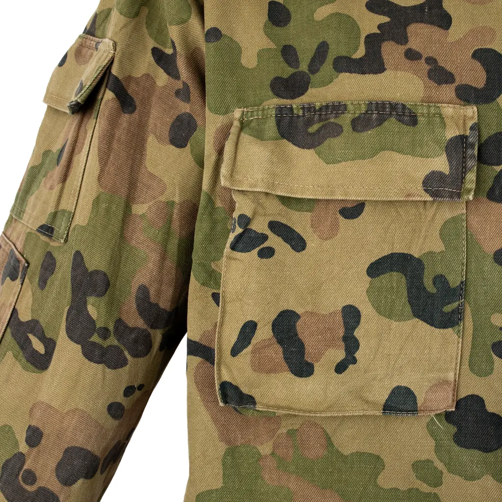 63543 Front Pocket Detail 2.webp