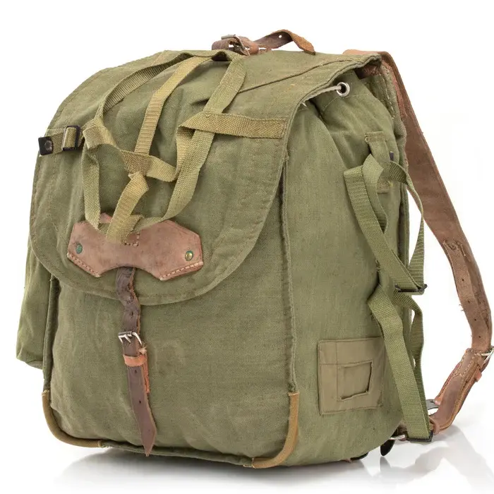 4800-romanian-military-canvas-backpack-with-helmet-straps2.webp