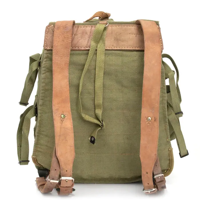 4800-romanian-military-canvas-backpack-with-helmet-straps4.webp