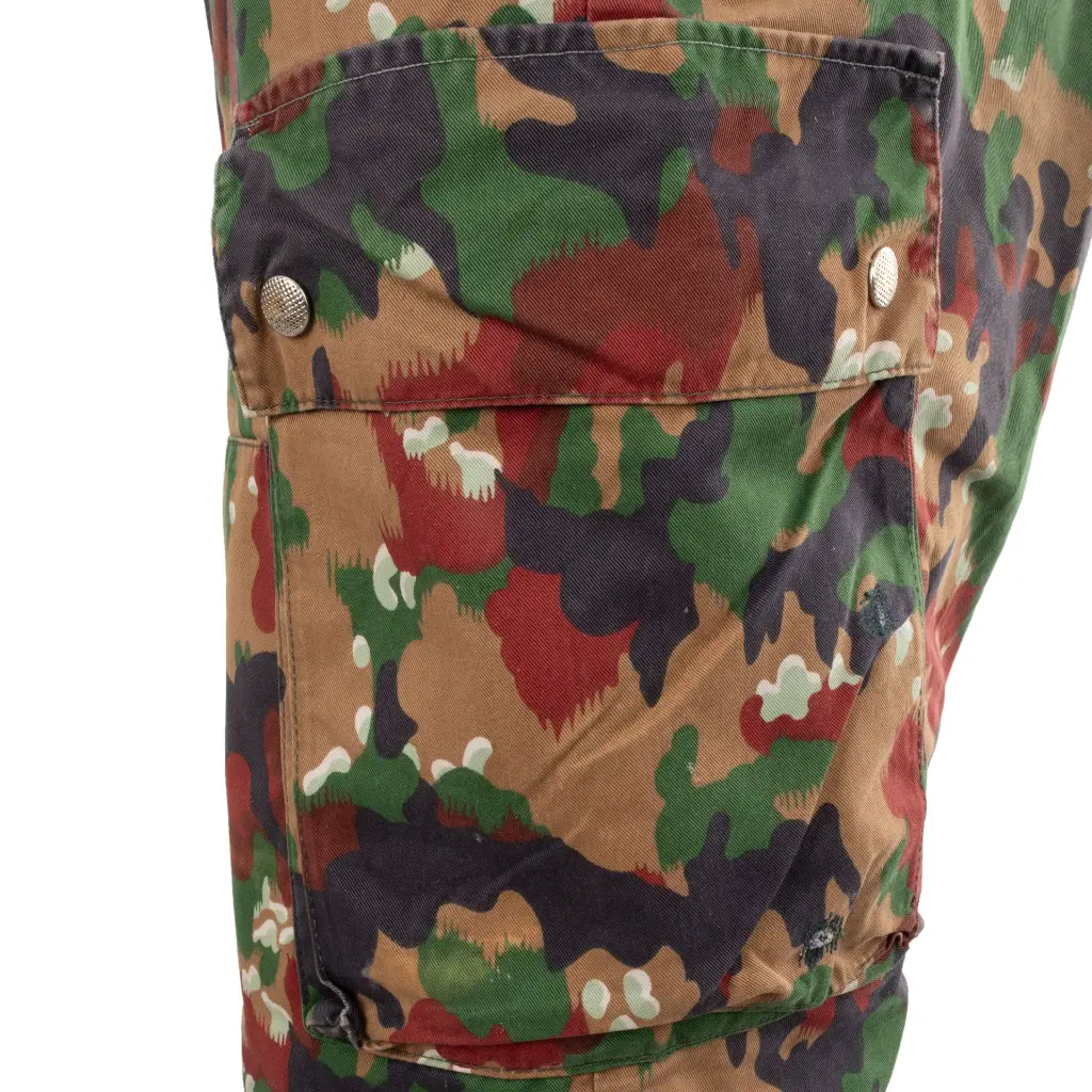 63525-Swiss-Taz-83-Alpenflage-Field-Pants-leg-pocket.webp