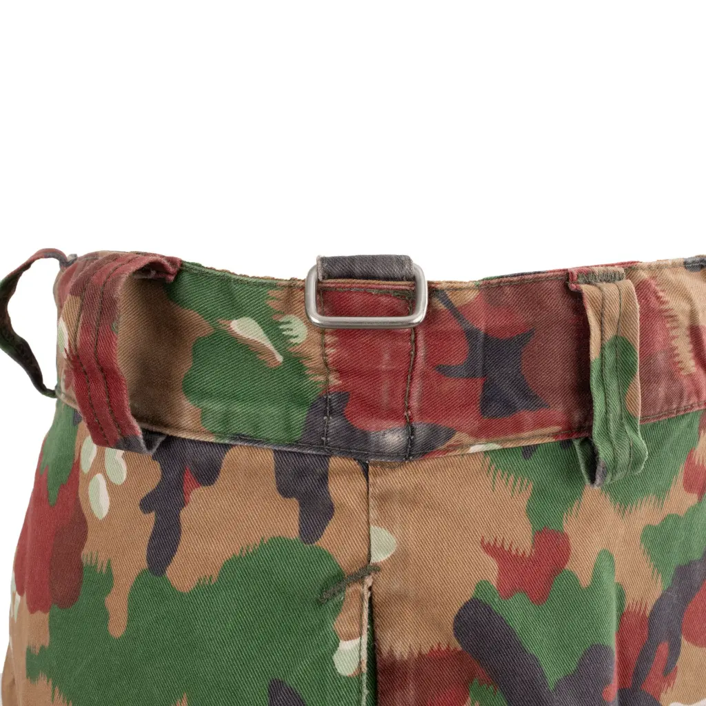 63525-Swiss-Taz-83-Alpenflage-Field-Pants-waist-clip.webp