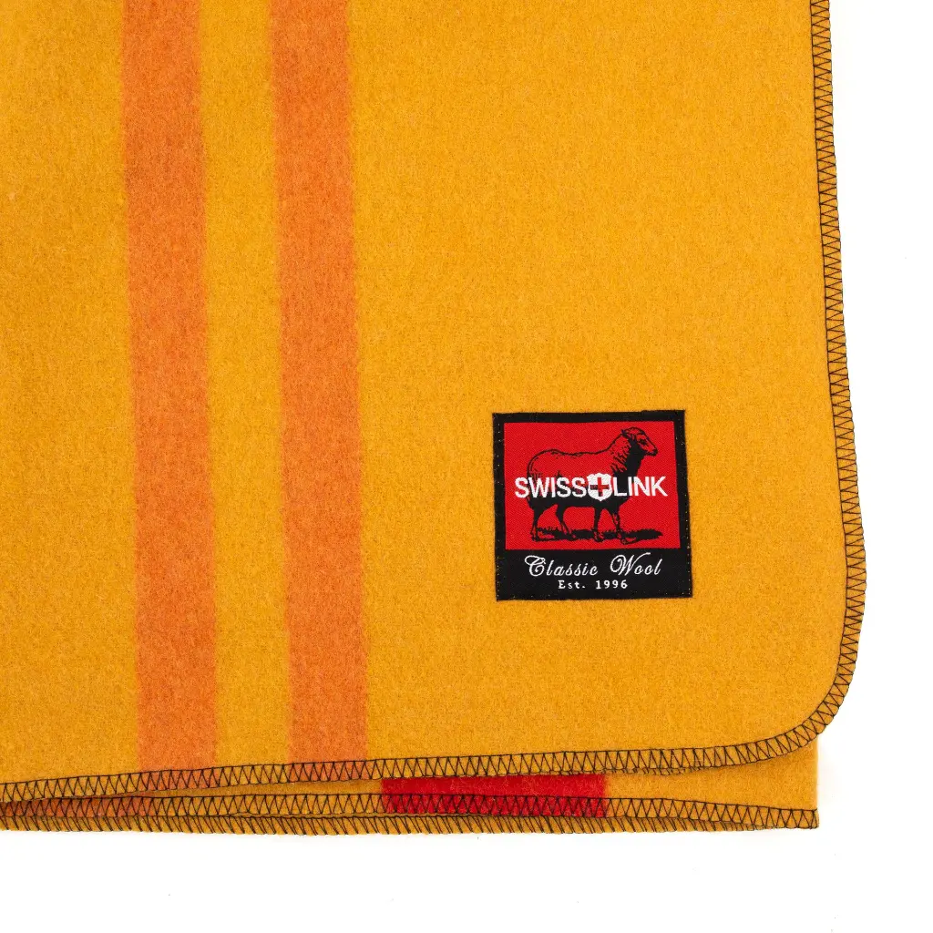 4998 Binding Detail.webp