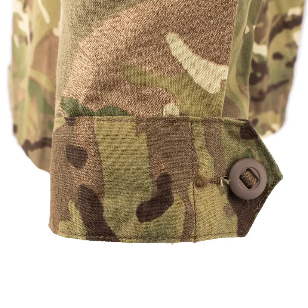 48864 Cuff Detail.webp