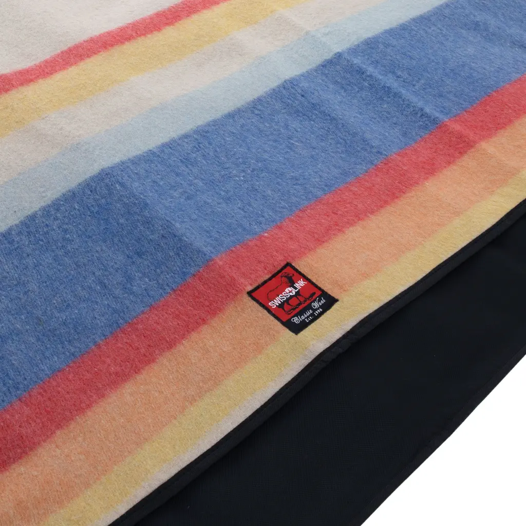 Dream-Season-Picnic-Blanket3.webp
