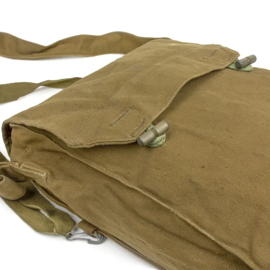 Czech Gas Mask Bag_04.webp
