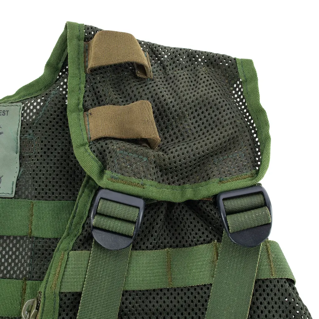 4847 Shoulder Detail.webp