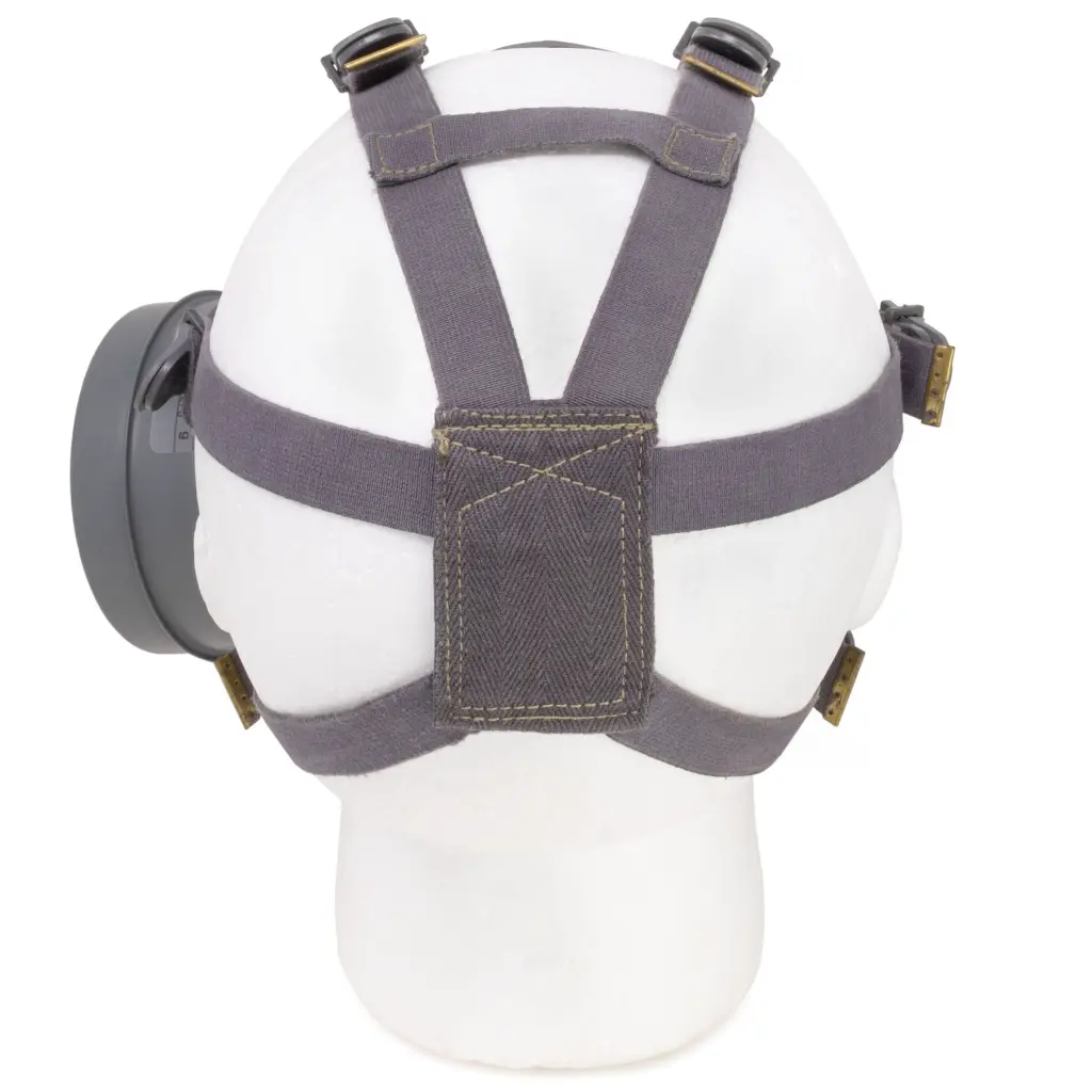 4690-2 Finnish Gas Mask with Filter (3).webp