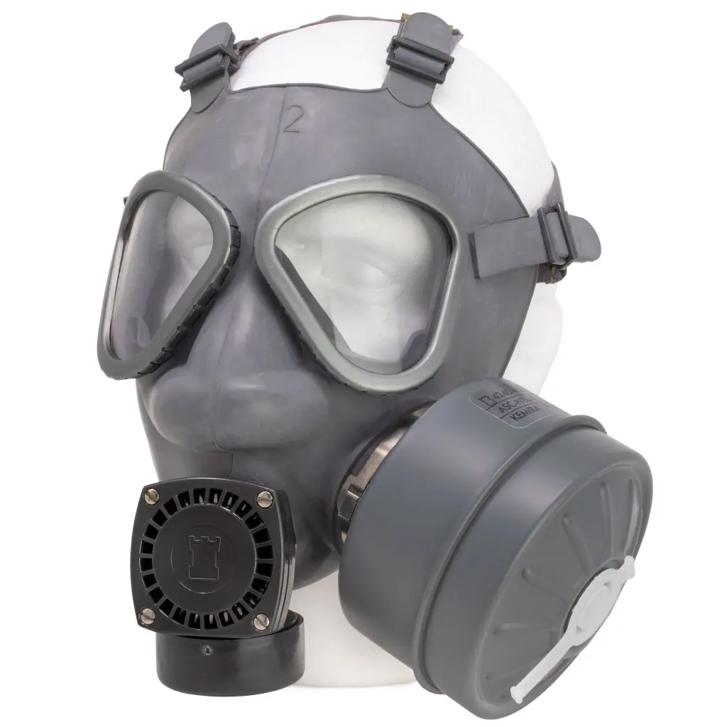 4690-2 Finnish Gas Mask with Filter (1).webp