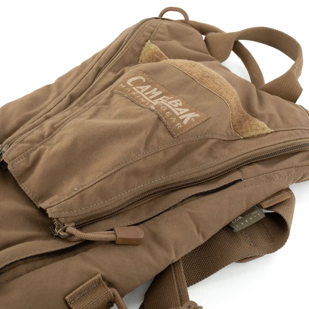 4631BS Zipper Detail.webp
