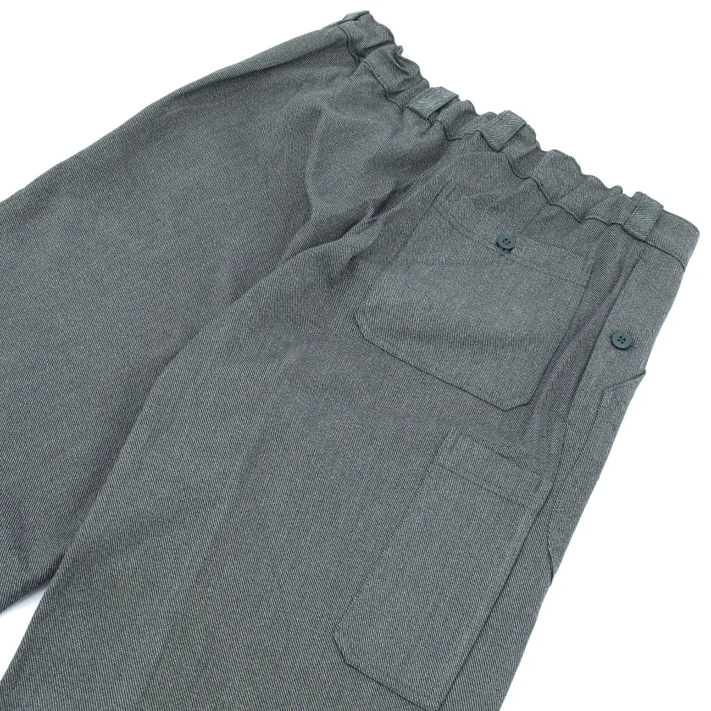 63502 Pocket and Waistband Detail.webp