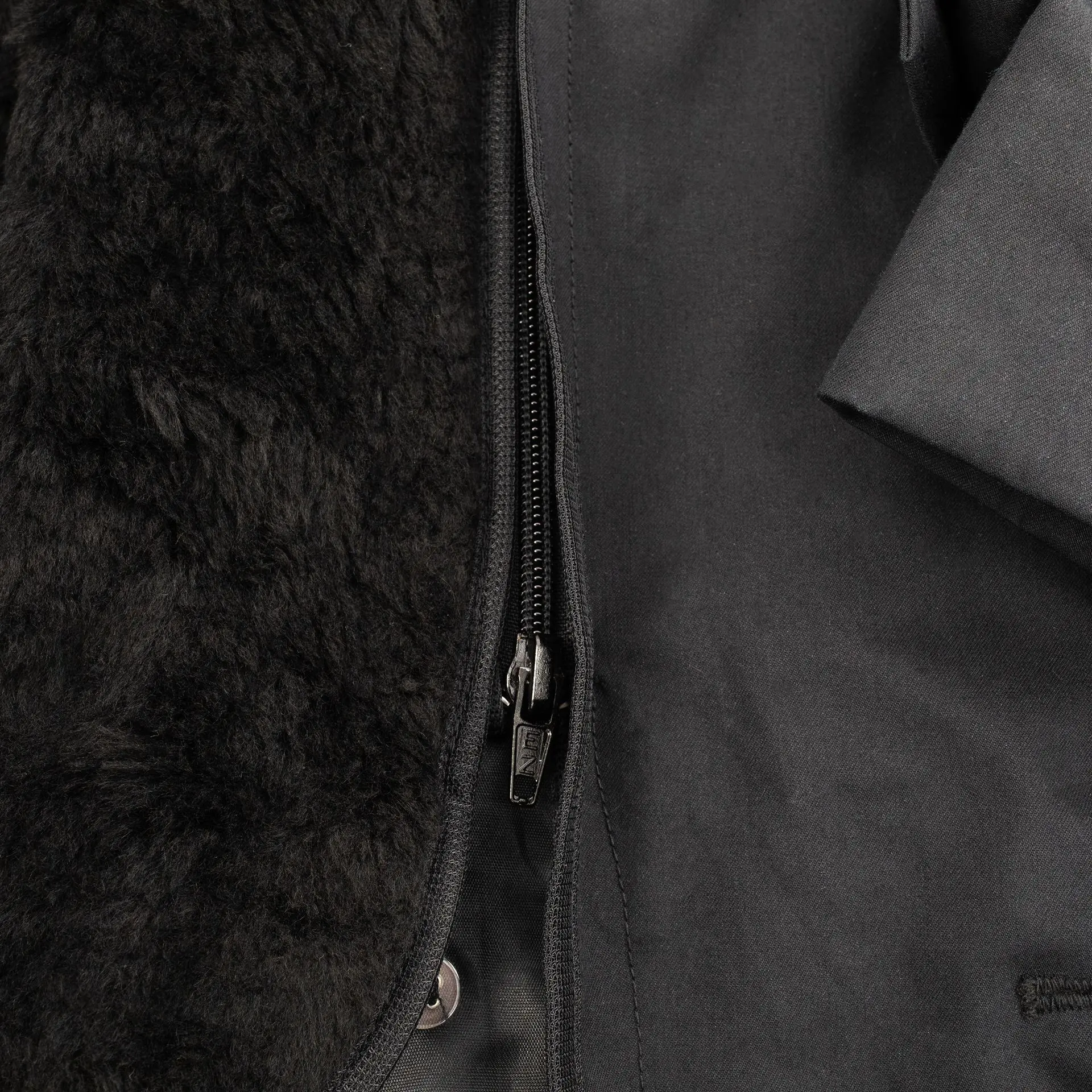63671 Zipper Liner Detail.webp