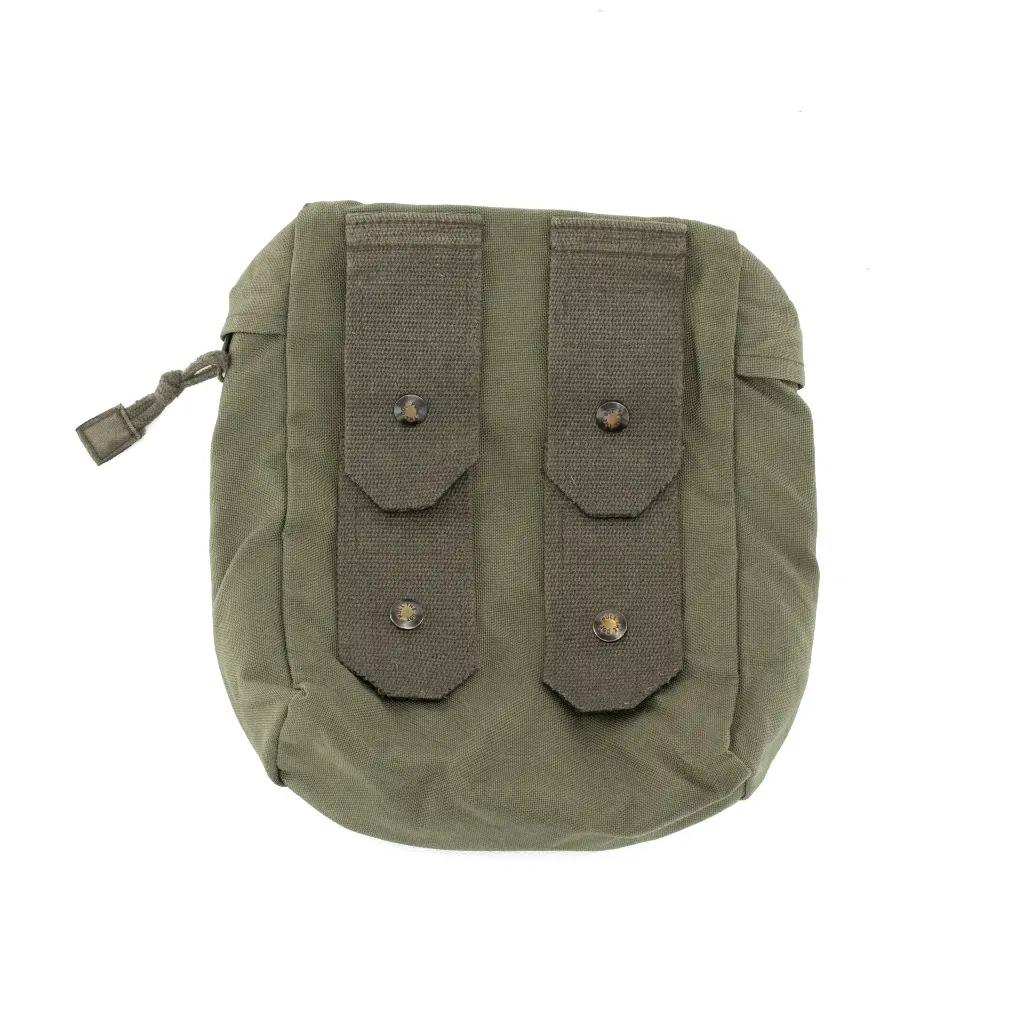 67243 Medium Pouch Back flat.webp
