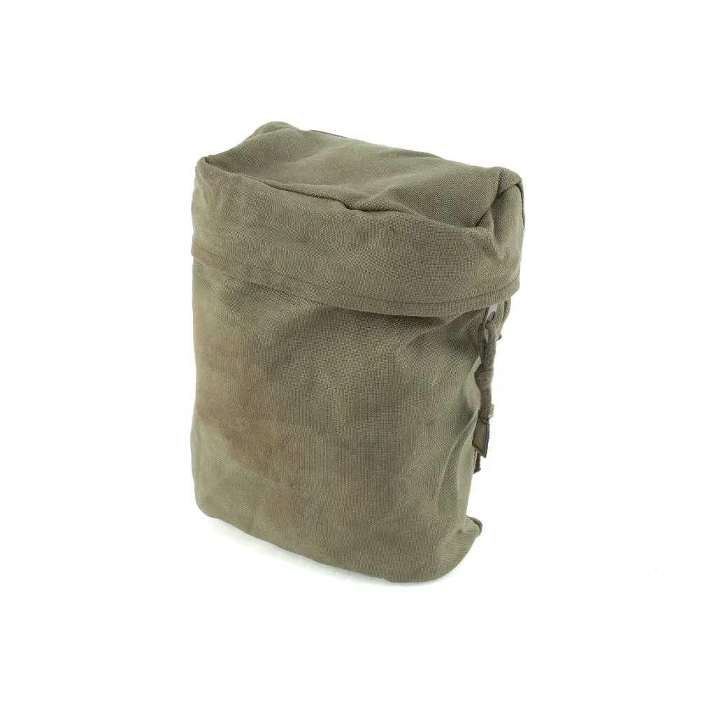 67243 Medium Pouch side.webp