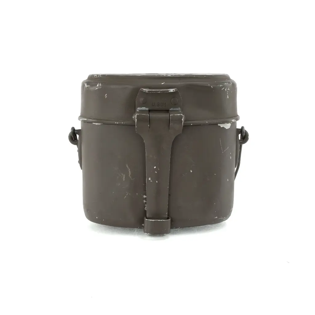 1994 Austrian Mess Kit Front.webp