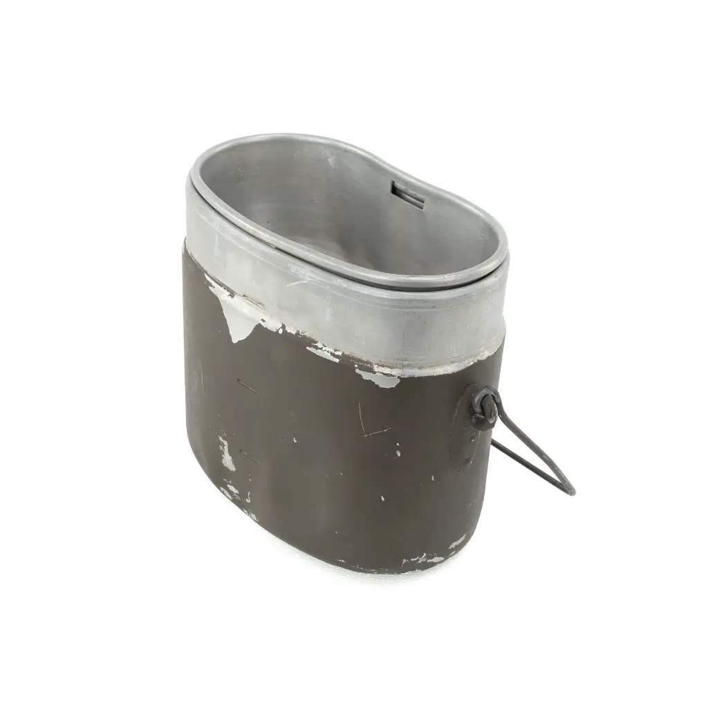 1994 Austrian Mess Kit top down.webp