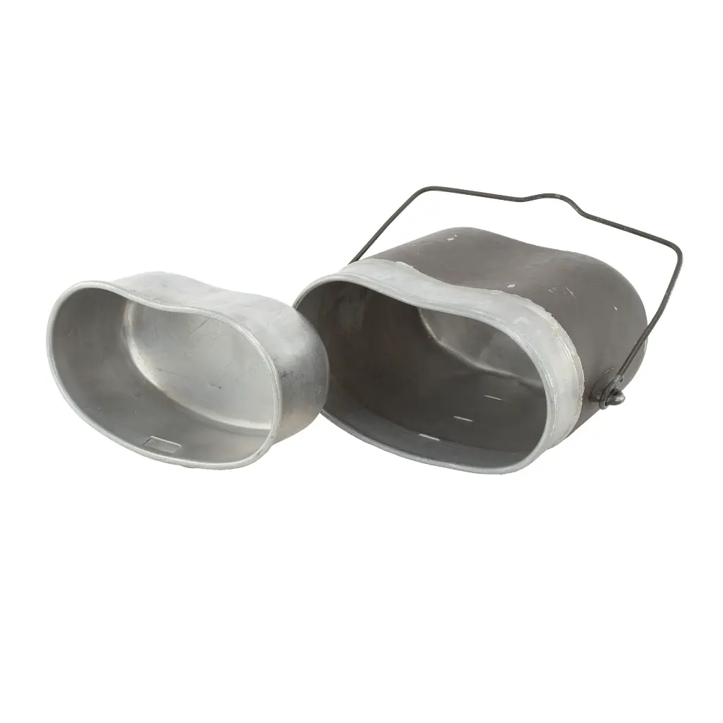 1994 Austrian Mess Kit layed out.webp