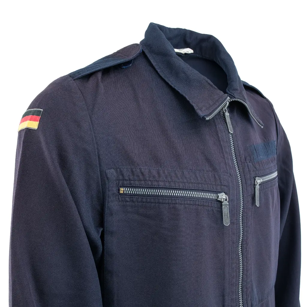 67273 Shoulder Detail.webp