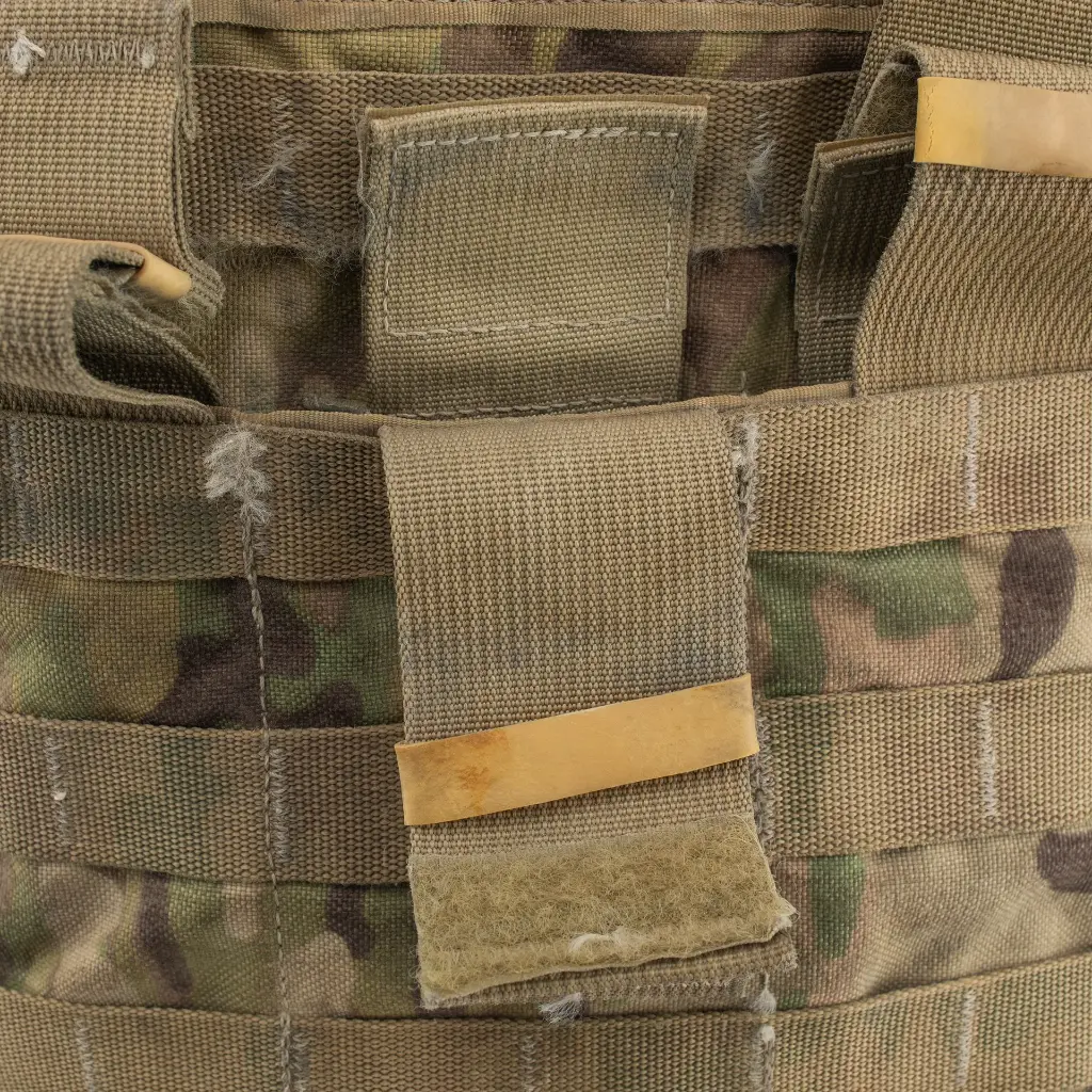 5689 Pouch Detail.webp