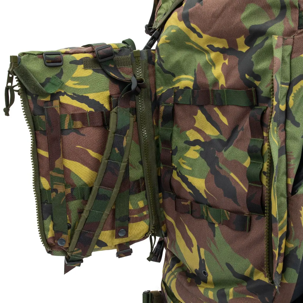 4584 Side Pouch Detail.webp