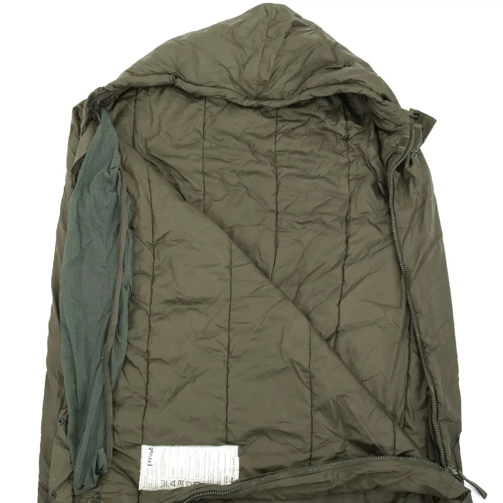 4715 Unzipped.webp