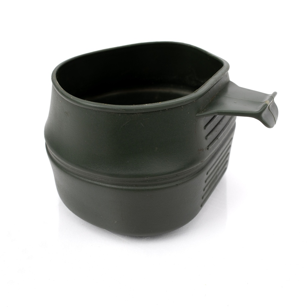 Dutch Folding Cup | Issued