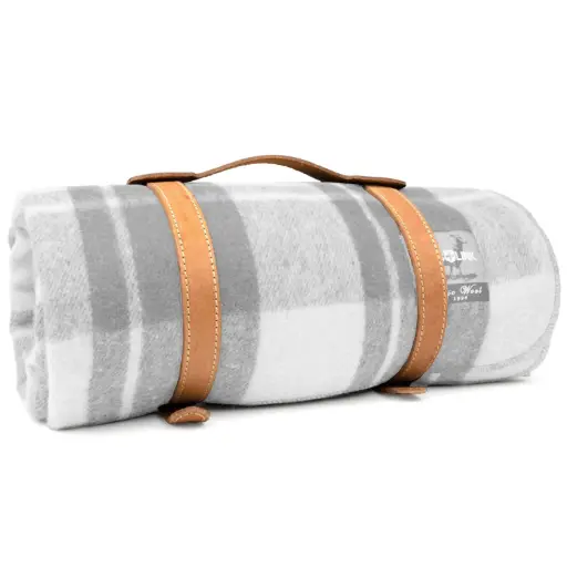 [4204] Leather Carrier for Blanket, Bedroll, or Sleeping Bag