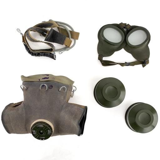 [63524] Romanian Horse Gas Mask w/ Bag | Issued
